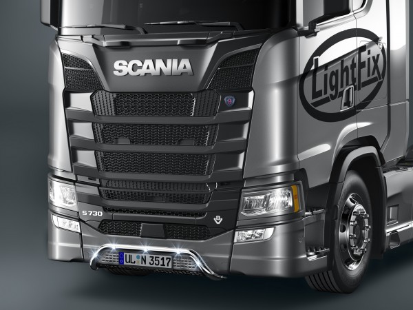LED-Lampenbügel "TARGA" - Scania C20